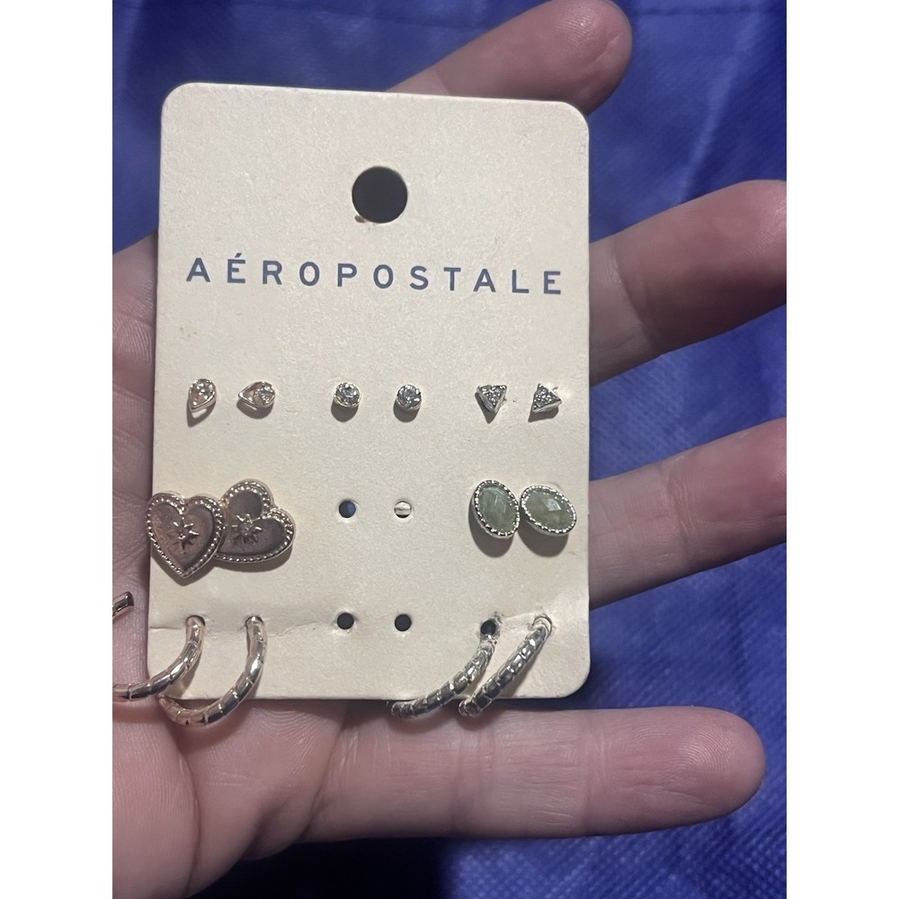 Aeropostal Stud Earrings Lot Of 7 New On Card Silver & Copper Tone Heart Studs - Picture 1 of 8